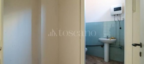 Propriété commerciale à Udine, Italy 70m² No. 66313 12