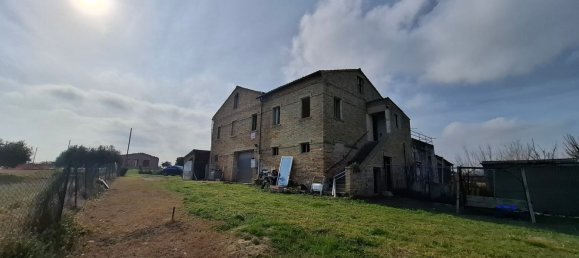 Дом с 6 комнатами в Порто Сант Эльпидио, Италия № 74864 2