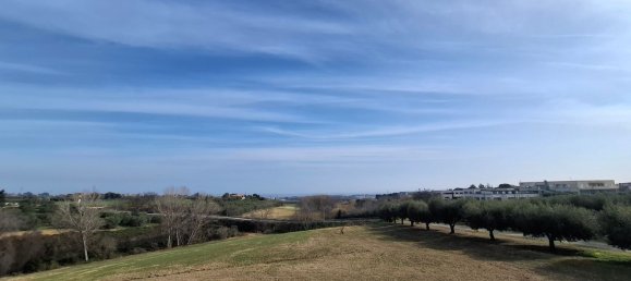 Дом с 6 комнатами в Порто Сант Эльпидио, Италия № 74864 3