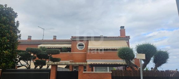 Moradia em banda T5 em Cunit, Spain N.º 183696 2