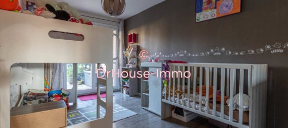 2 bedrooms Apartment in Mantes-la-Jolie, France No. 126409 10