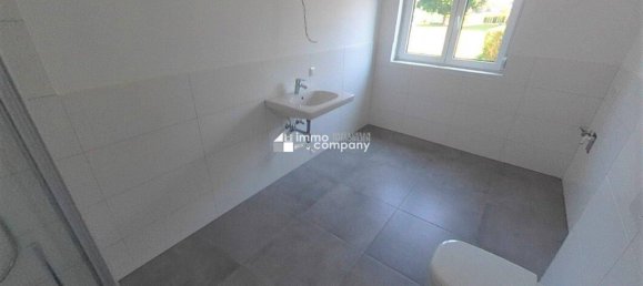 2-salle Appartement à Jennersdorf, Austria No. 21668 4