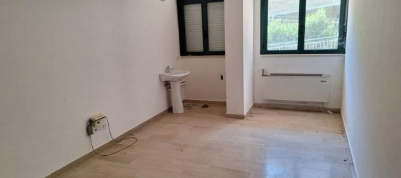 377m² Office in Andria, Italy No. 374895 11