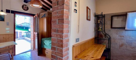 4 bedrooms House in Città della Pieve, Italy No. 56031 9