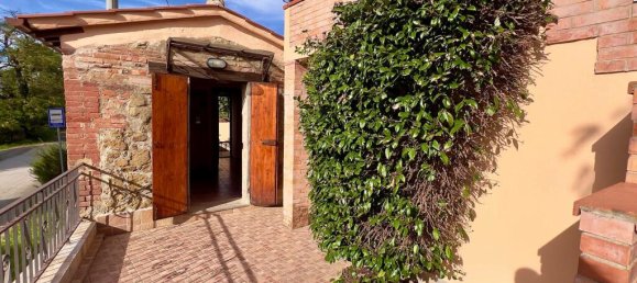 4 bedrooms House in Città della Pieve, Italy No. 56031 43
