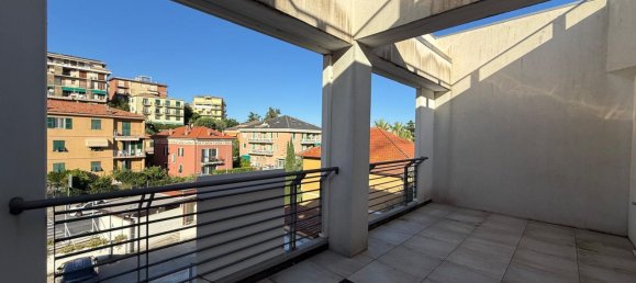 4 rooms Apartment in Alassio, Italy No. 266540 3