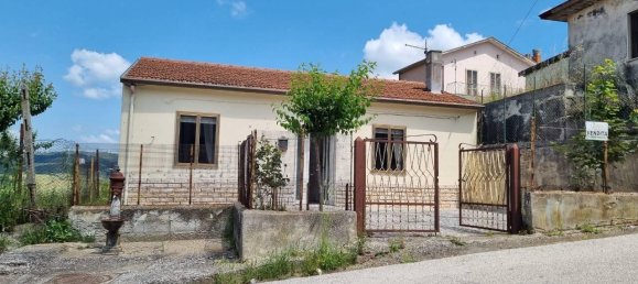 4 rooms House in Scampitella, Italy No. 113696 5