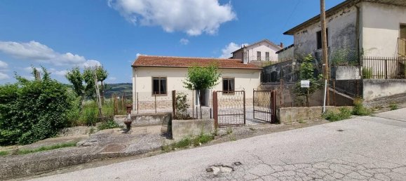 4 rooms House in Scampitella, Italy No. 113696 2