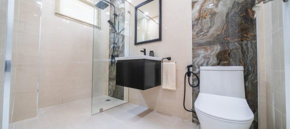 5 bedrooms House in Pattaya, Thailand No. 59233 7