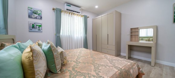 5 bedrooms House in Pattaya, Thailand No. 59233 16