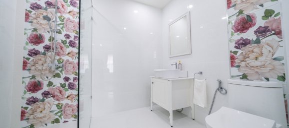 5 bedrooms House in Pattaya, Thailand No. 59233 3