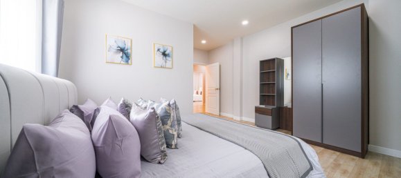 5 bedrooms House in Pattaya, Thailand No. 59233 2