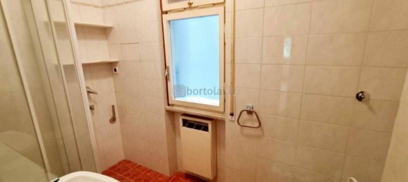 6-Zimmer Wohnung in Genoa, Italy, Nr. 35911 32