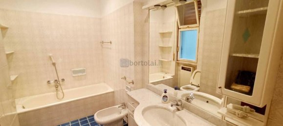 6-Zimmer Wohnung in Genoa, Italy, Nr. 35911 31