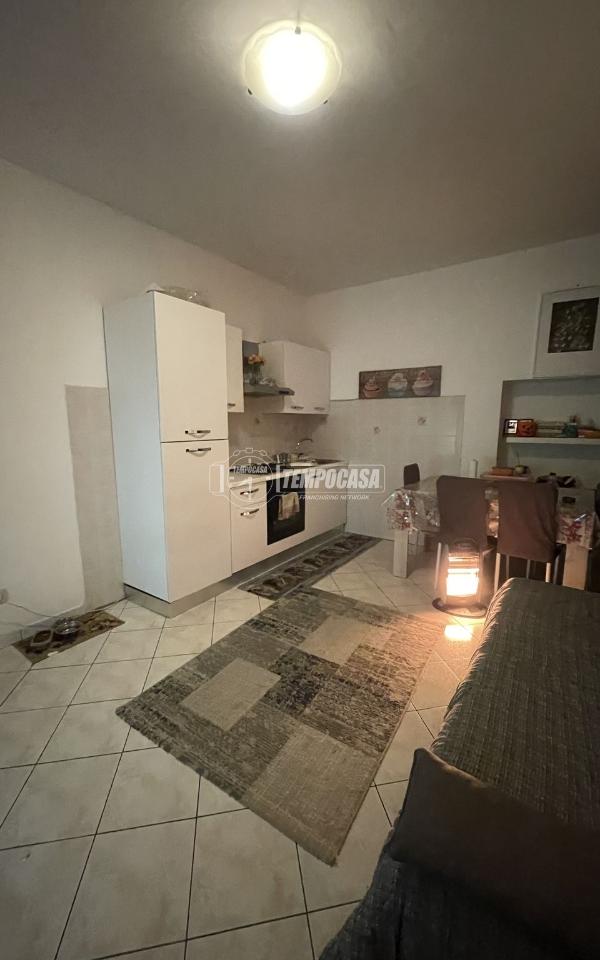 2 rooms Apartment in Parma, Italy No. 238051