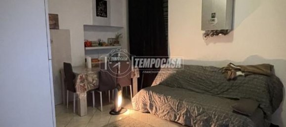 2 rooms Apartment in Parma, Italy No. 238051 6