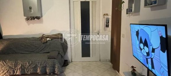 2 rooms Apartment in Parma, Italy No. 238051 5
