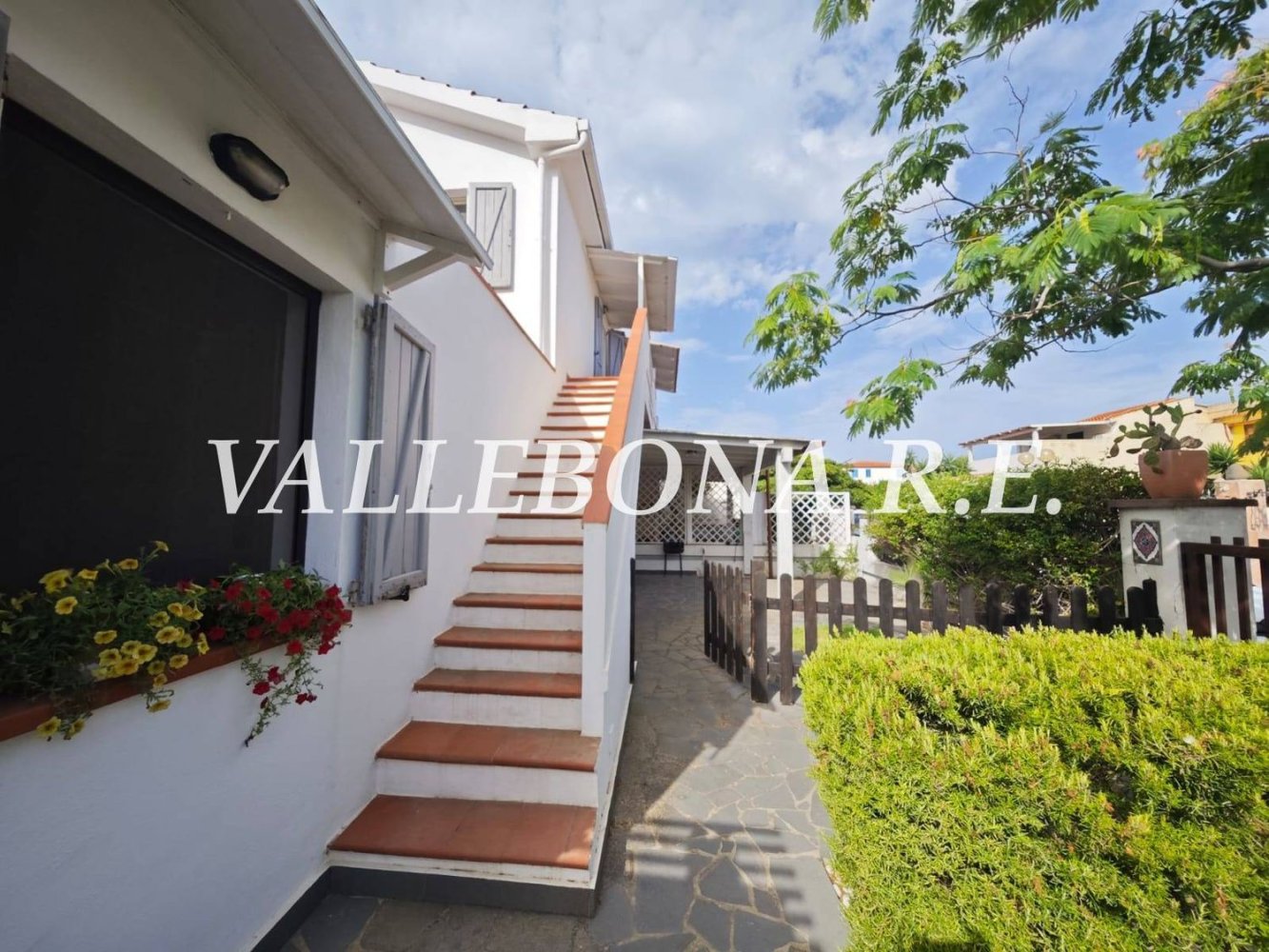 Villa de 3 habitaciónes en Sardinia, Italy No. 298256