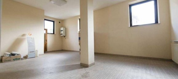Gewerbliche Immobilie in Buttapietra, Italy 60m², Nr. 132777 6