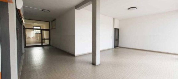 Gewerbliche Immobilie in Buttapietra, Italy 60m², Nr. 132777 9