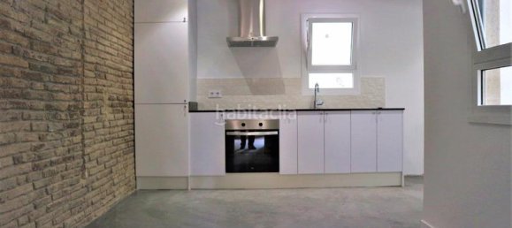 1 Schlafzimmer Wohnung in Ciutat Vella, Spain, Nr. 136564 2