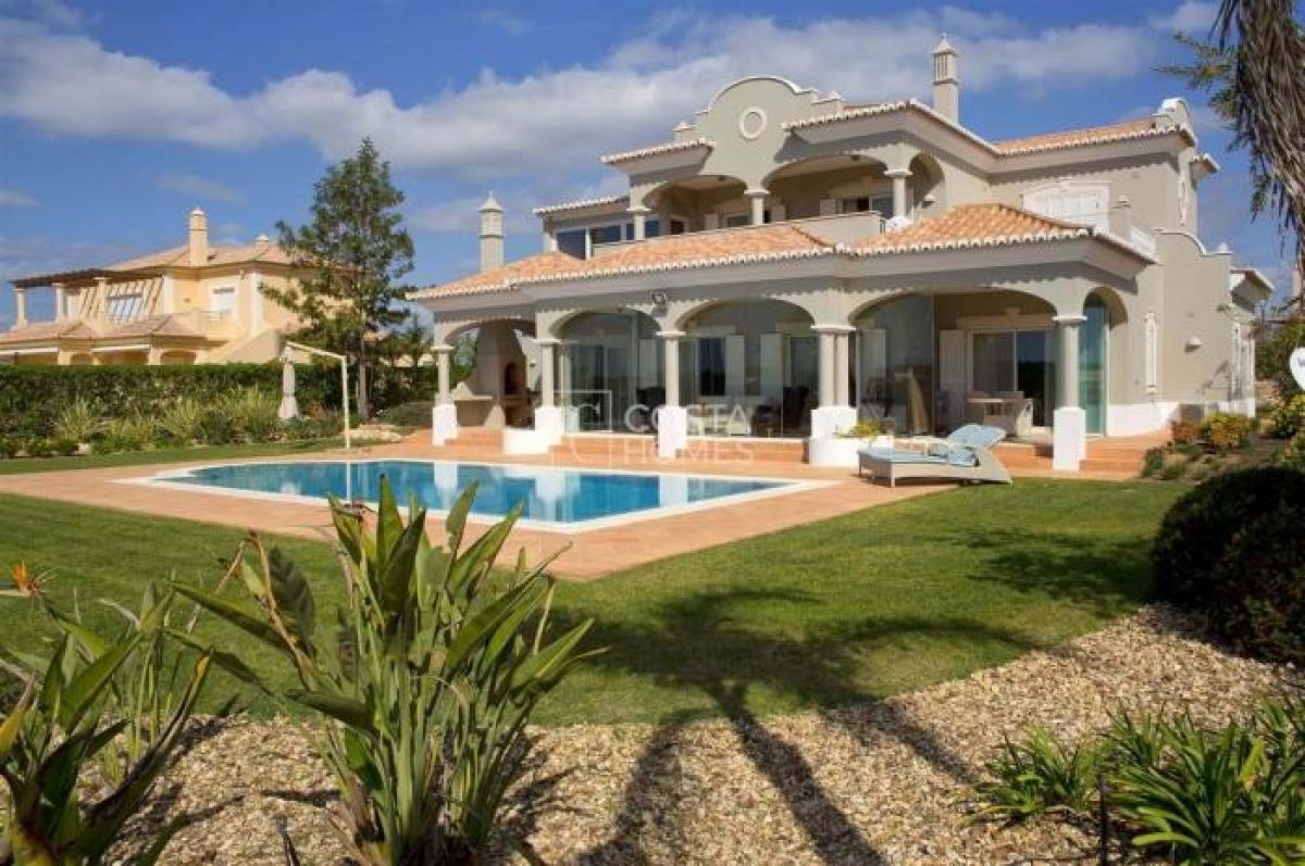 4 bedrooms Villa in Lagoa, Portugal No. 2988