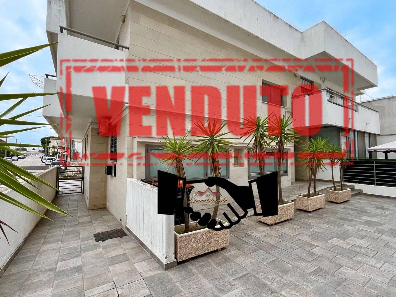 Apartamento de 3 habitaciónes en Valenzano, Italy No. 107333