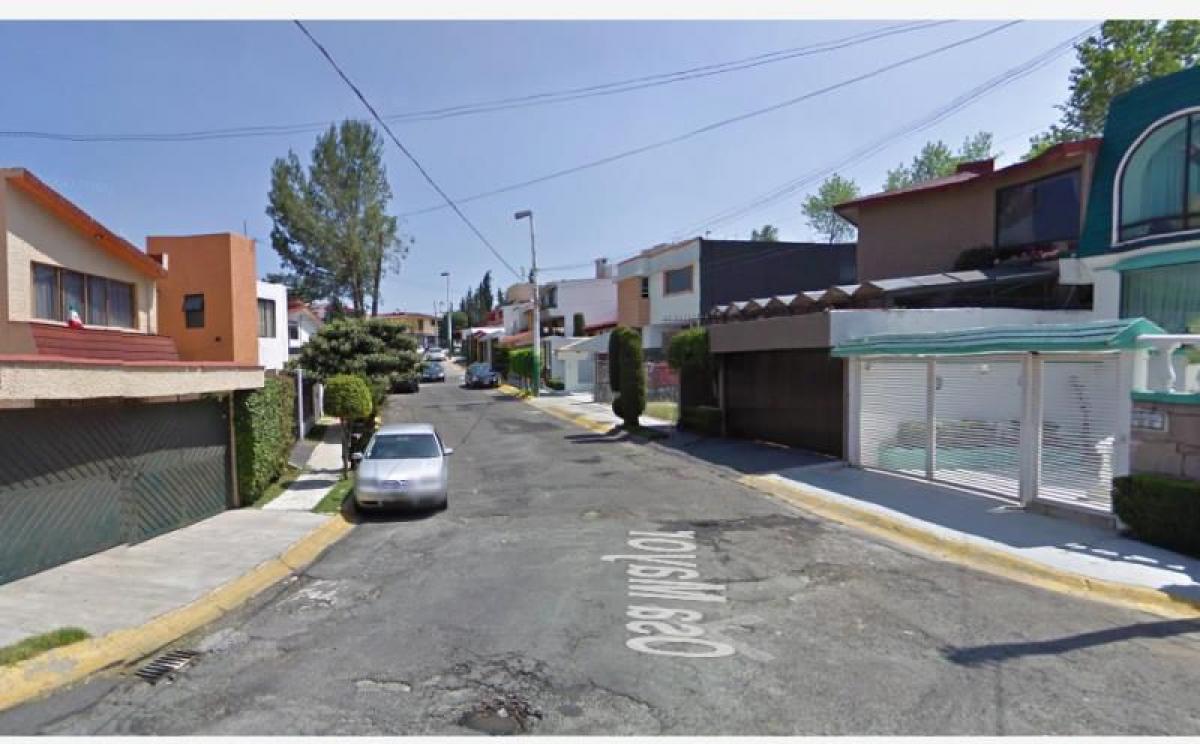 4 bedrooms House in Naucalpan de Juarez, Mexico No. 221447