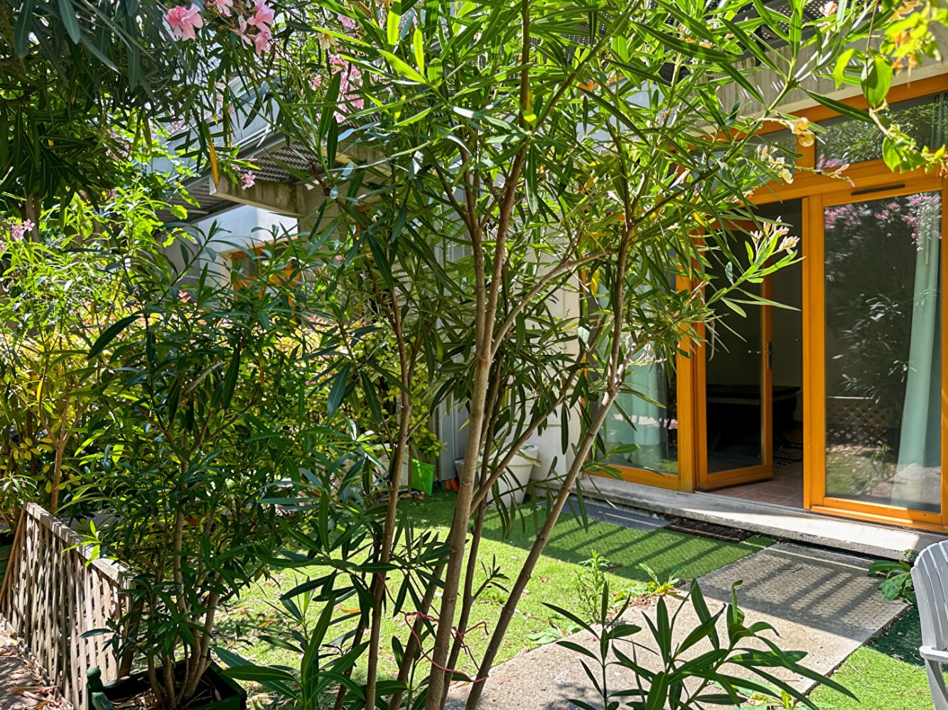 2غرفة شقة في Montreuil, France رقم 364041