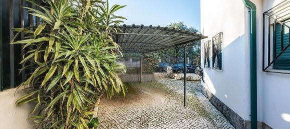 7 bedrooms House in Lisbon, Portugal No. 55999 44