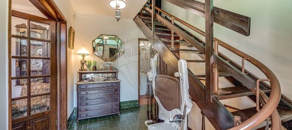 7 bedrooms House in Lisbon, Portugal No. 55999 3