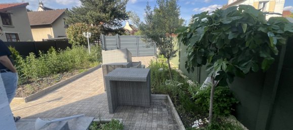 Casa de 3 dormitorios en Chatou, France No. 172116 3