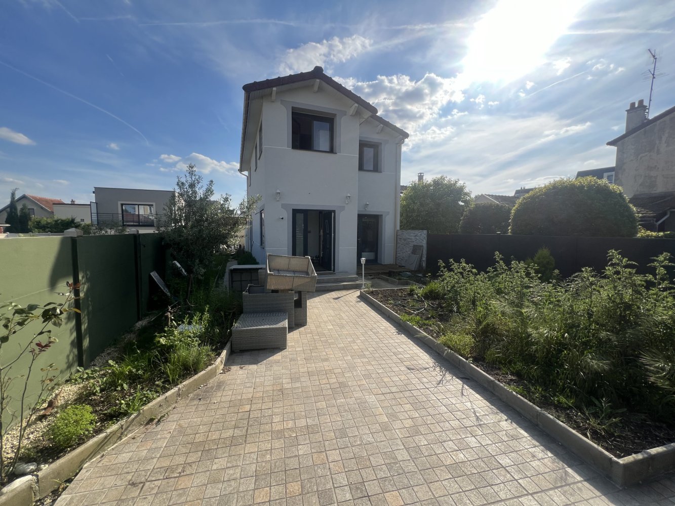 Casa de 3 dormitorios en Chatou, France No. 172116