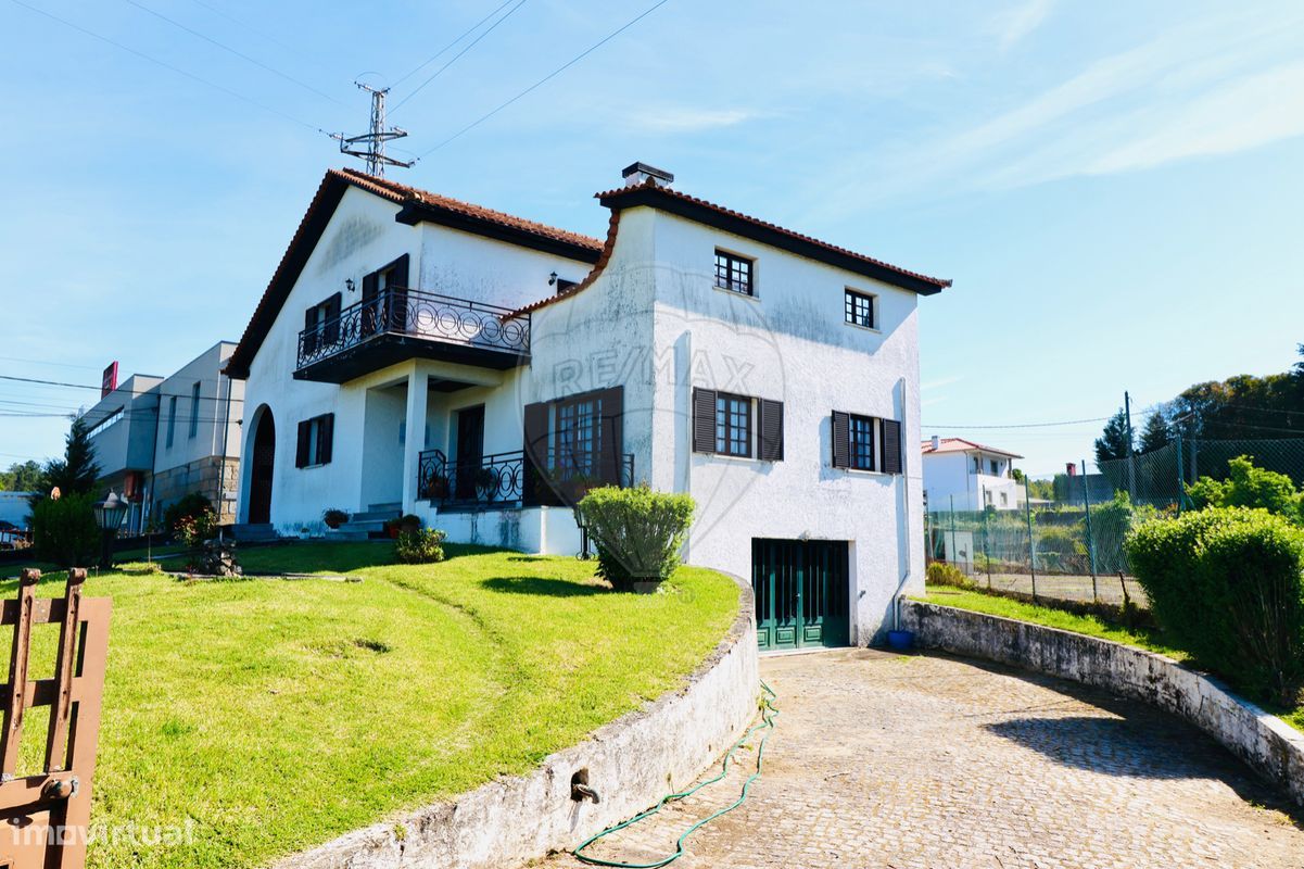 Дом с 5 спальнями в Ланьезеш, Португалия № 174790