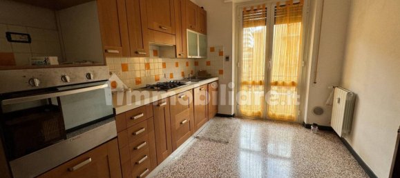 3 bedrooms Apartment in Genoa, Italy No. 39175 8