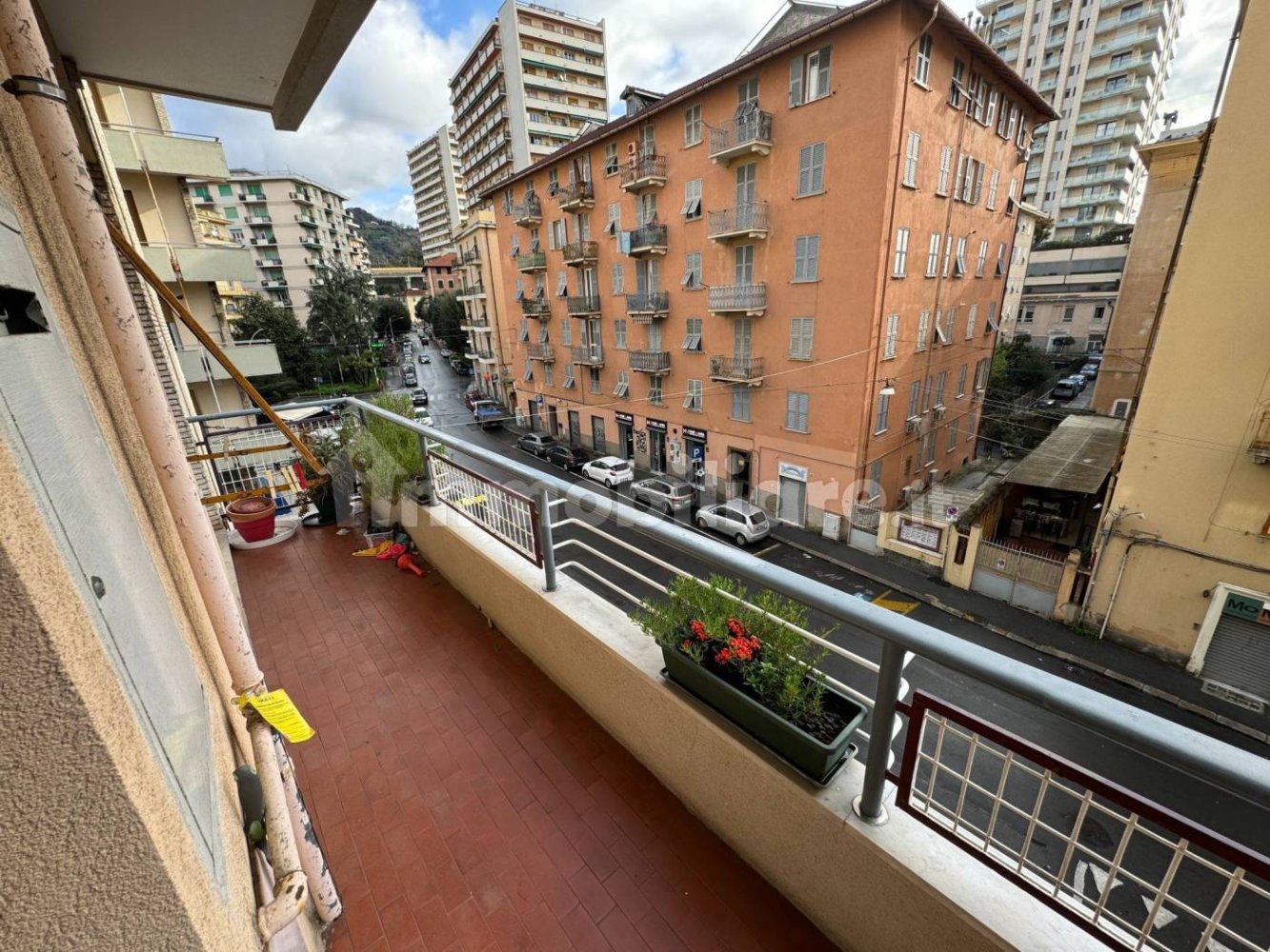 3 bedrooms Apartment in Genoa, Italy No. 39175