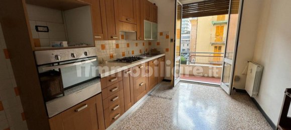 3 bedrooms Apartment in Genoa, Italy No. 39175 6