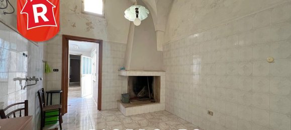 4-Zimmer Haus in Surbo, Italy, Nr. 137937 13
