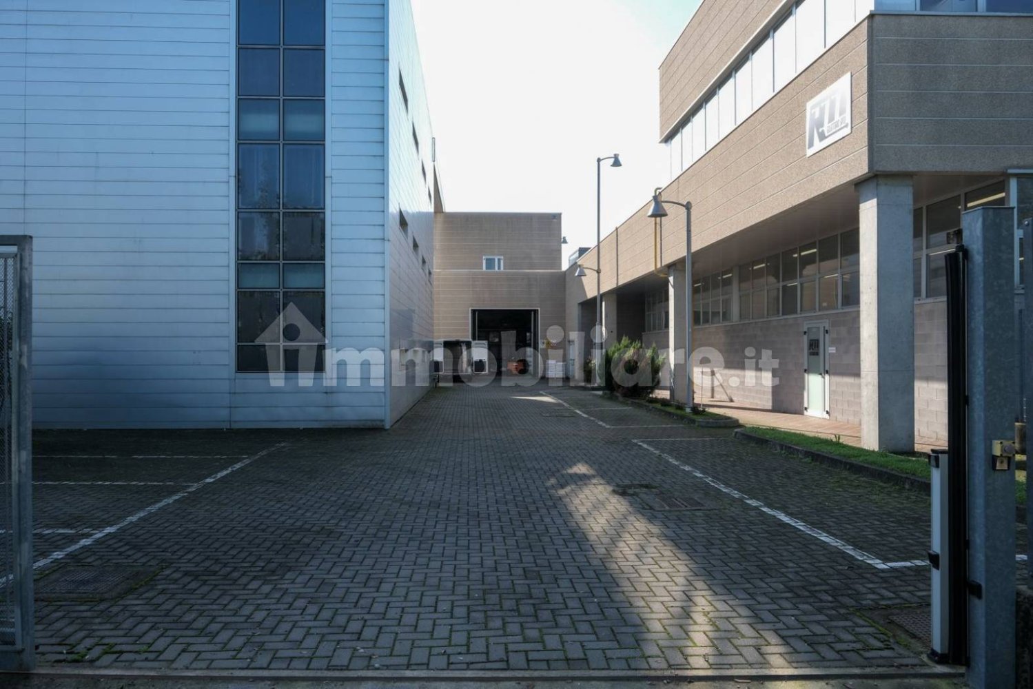 1-Zimmer Lagerhaus in Inzago, Italy, Nr. 5056