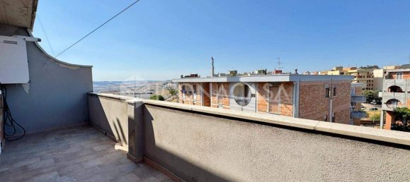 Apartamento de 3 dormitorios en Matera, Italy No. 345213 13