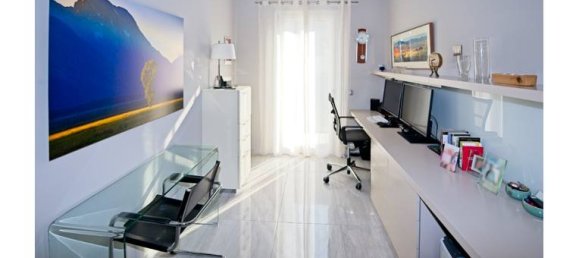 Villa de 3 dormitorios en Padenghe sul Garda, Italy No. 363285 7