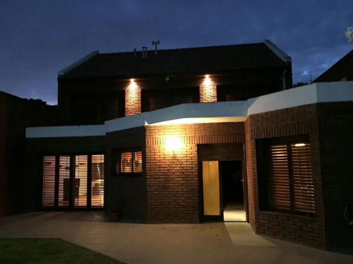 4 Schlafzimmer Haus in Mar del Plata, Argentina, Nr. 99235