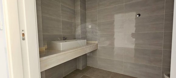 Gewerbliche Immobilie in Lisbon, Portugal 111m², Nr. 10735 12