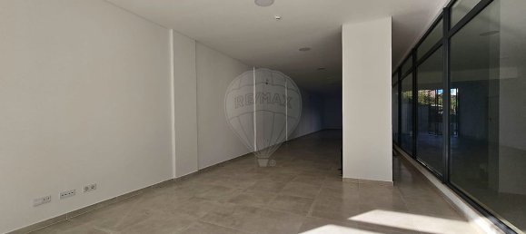 Gewerbliche Immobilie in Lisbon, Portugal 111m², Nr. 10735 5