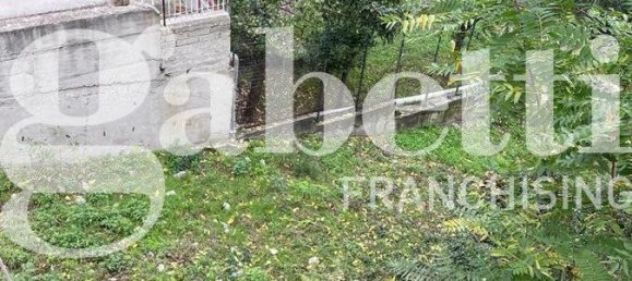 5 rooms House in Santi Cosma e Damiano, Italy No. 47776 6