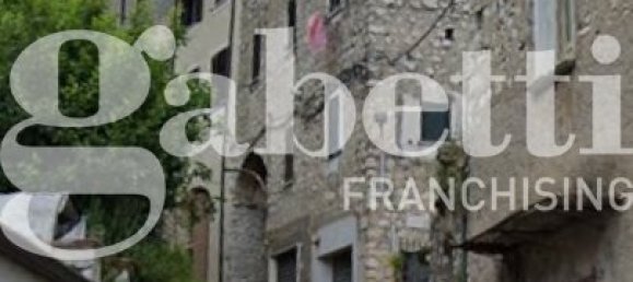 5 rooms House in Santi Cosma e Damiano, Italy No. 47776 2