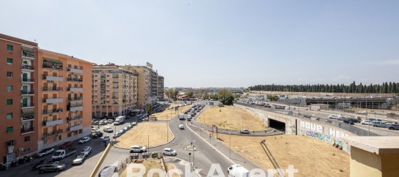Apartamento de 3 habitaciónes en Rome, Italy No. 294015 2