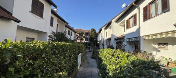 Villa de 4 habitaciónes en Cesate, Italy No. 110131 12