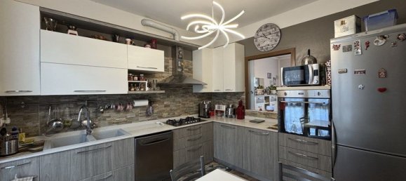 Villa de 4 habitaciónes en Cesate, Italy No. 110131 20