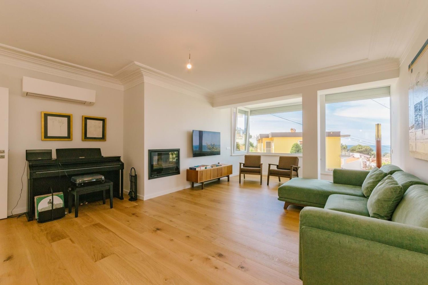 4 bedrooms Villa in Cascais, Portugal No. 54128